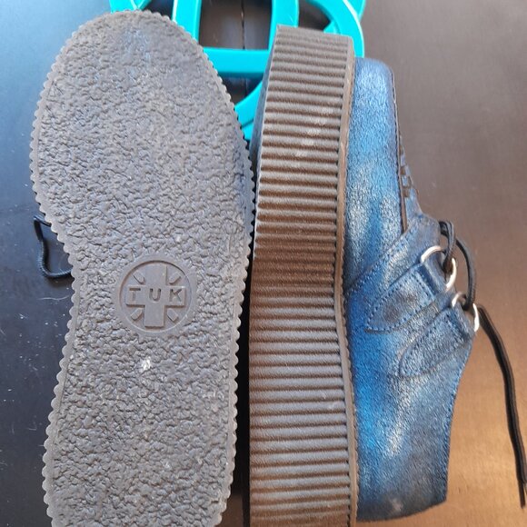 Iconic TUK creepers in metallic blue - Picture 4 of 5